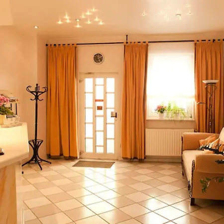 Haus Sparkuhl Garni 3*