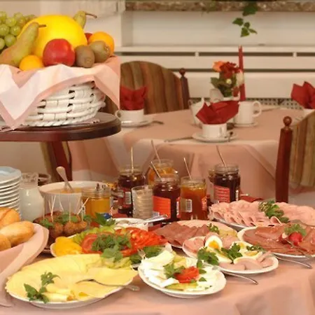 Haus Sparkuhl Garni Hotel 3*