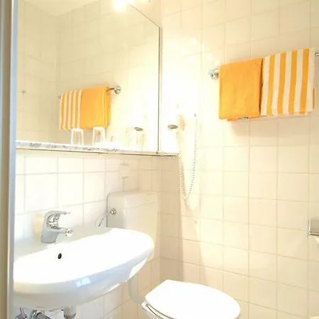 Отель Haus Sparkuhl Garni 3*