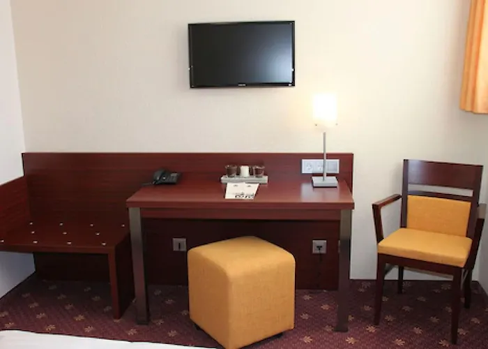 Haus Sparkuhl Garni Otel 3*