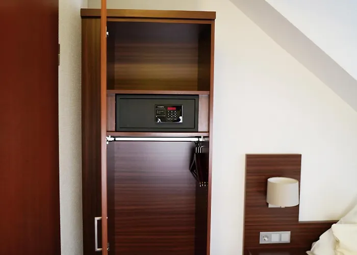 Otel Haus Sparkuhl Garni 3*