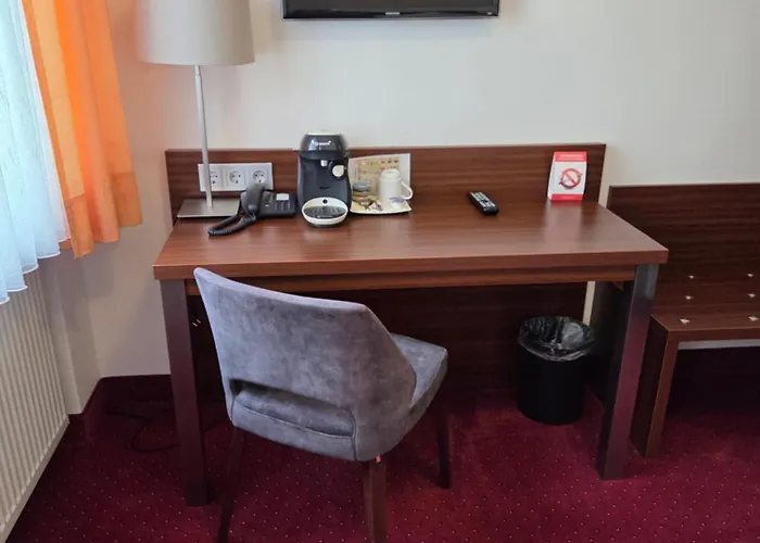 Haus Sparkuhl Garni Otel 3*